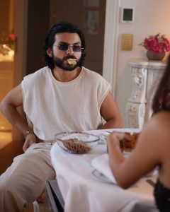 Shikhar Pahariya Father