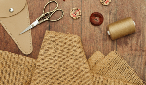 Preparation of Home Horticulture and Art with Hessian Cloth
