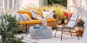 Top 5 Modern Outdoor Conversation Sets for Small Spaces