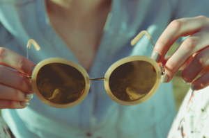 How to Pick Sunglasses That Suit Your Face Shape