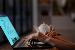 SaaS Content Marketing: Building Authority in Competitive Niches