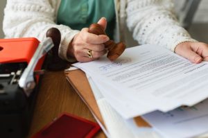 Trusted Irvine Mobile Notary Public Professionals at Your Doorstep