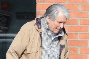 Carl Thomas Dean Net Worth: Uncovering Dolly Parton Husband Fortune