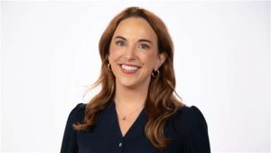 How Old is Wren Clair