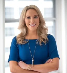 How Old is Wren Clair