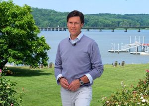 Lee Cowan Height: Exploring the Stature and Legacy of CBS News’ Storytelling Maestro