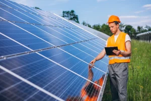 Maximizing Savings with the Federal Battery Incentive: A Guide from RenewCo Solar