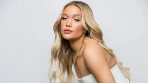 Olivia Ponton: Radiant Force Empowering a Generation Through Authenticity and Grace