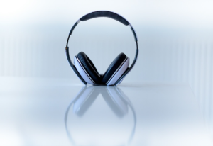 Best Wireless Headphones with Microphone for Comfort and Daily Use in Singapore