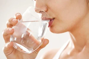 Why Does Water Give Me Heartburn? Simple Answer 2026