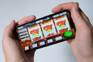 The Online Slot Craze: Why are They the Most Popular Casino Games in the World?