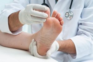 Why Do My Toenails Smell When I Cut Them? Causes & Fixes 2026