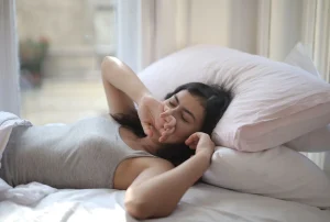 Why Does My Tooth Hurt When I Lay Down? Real Causes and Fast Relief 2026