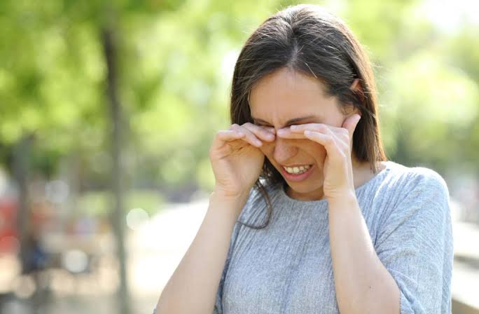 Why Does My Eyes Hurt? Causes & Relief Tips 2026