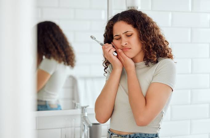 Why Does Tooth Pain Come and Go? Causes Explained 2026