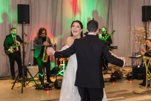 UNFORGETTABLE WAYS TO INCORPORATE LIVE MUSIC INTO YOUR WEDDING CEREMONY